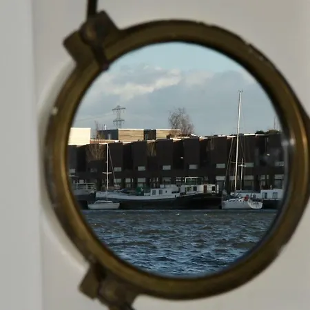 Sailor Coaster Mado Bådhotel Amsterdam