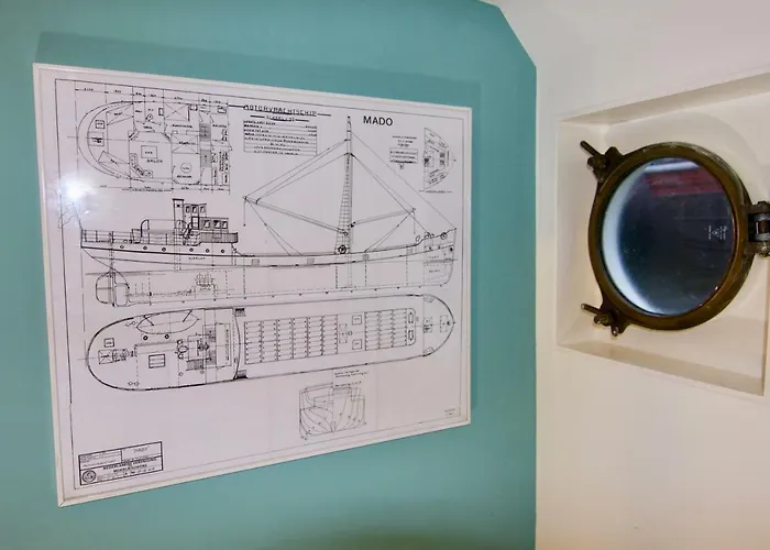 Sailor Coaster Mado *