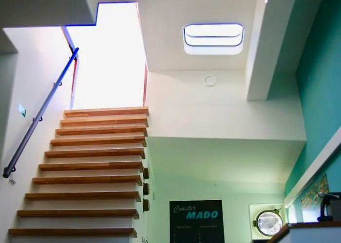 Botel Sailor Coaster Mado