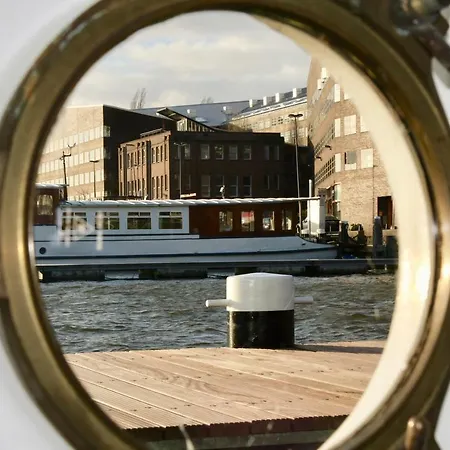 Sailor Coaster Mado Hotel na wodzie Amsterdam